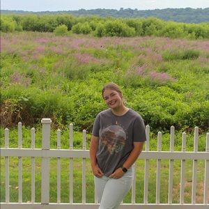 Meet your Posher, Savannah